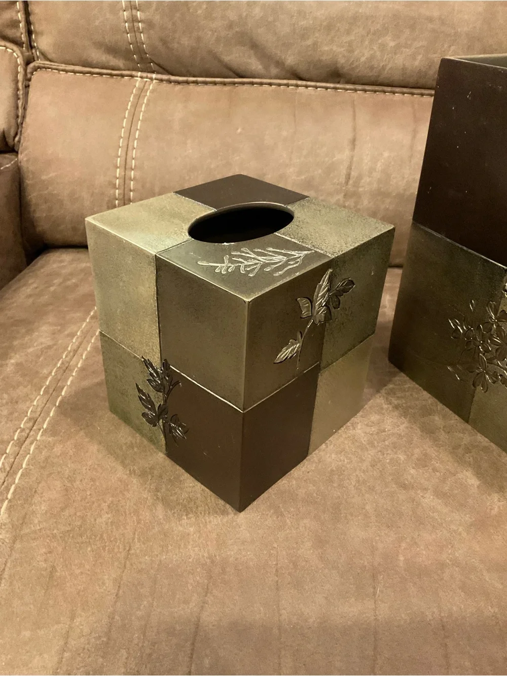 Croscill Lancaster Leaf Metallic Bathroom Accessories